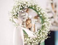 Sfere, mazzetti e ghirlande di Gypsophila per un matrimonio molto elegante