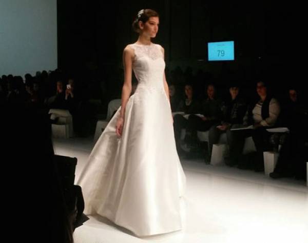 Pronovias Fashion Show: la collezione sposa firmata Pronovias